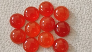 Haute qualité pierre pure naturelle rouge Agate ronde incrustée de pierres précieuses pour bricolage anneau collier pendentif boucles d'oreilles Bracelet - Product Image 2