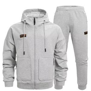 Acheter en gros Logo personnalisé hommes hiver survêtement poids lourd pleine fermeture éclair à capuche avec motif solide écologique grande taille ensembles - Product Image 1