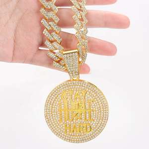 Pendentif médaillon en moissanite chrétien mignon, plaqué or, style hip-hop, bijoux de déclaration, luxe, serti de pierres, STAY HUMBLE HUSTLE HARD - Product Image 3