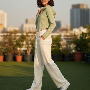 ชุดเซ็ตสองชิ้นไซส์ใหญ่สำหรับผู้หญิง แฟชั่นลำลองทันสมัย เหมาะสำหรับแฟชั่นสตรีทและการเดินทาง - Product Image 4