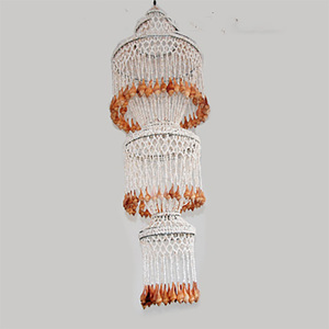 Artisanat en coquillages d'Indonésie direct, BIJOUX EN COQUILLAGES, carillons éoliens en coquillages, lampe d'art motif, petromac, taille 40x150 cm - Product Image 1