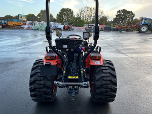 Tracteur utilitaire compact Kubota EK1-261 homologué pour la route avec attelage 3 points Cat 1N et ROPS – Vente en gros de mini-tracteurs Kubota EK1-261 4x4 - Product Image 3