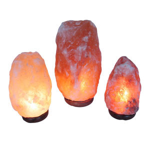 Lampe au sel de l'Himalaya en cristal sculptée à la main de petite taille artisanat naturel pour la décoration intérieure et les cadeaux de vacances - Product Image 5