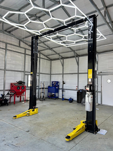 Nuevo elevador de autos profesional de 2 postes para trabajo pesado, capacidad de 10,000 lbs, elevador hidráulico para reparación de vehículos, equipo de taller en venta - Product Image 3