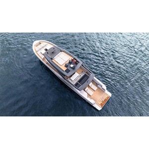 Yacht rapide de luxe de petite taille pour des voyages exclusifs Petit yacht de luxe moderne avec des sièges confortables - Product Image 4