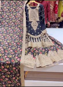 Ensemble de costume Sharara Fuax Georgette lourd de nouveau concepteur entièrement cousu, y compris la broderie de vêtements indiens pakistanais Dupatta - Product Image 6