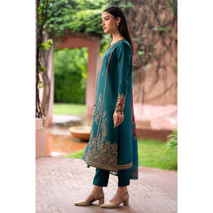 Ensemble 3 pièces JAZMIN printemps/été : chemise en mousseline brodée, dupatta imprimé Monarch et pantalon - BIC-3581 - Product Image 2
