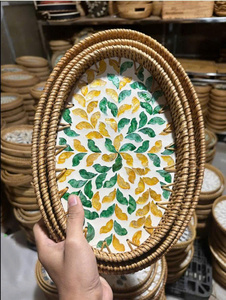 Plateau de service en bambou écologique fait à la main, tissé en rotin avec incrustation de nacre, vente en gros - Product Image 6