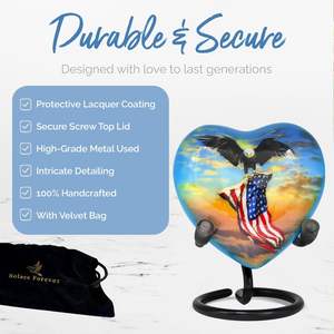 Urna con Forma de Corazón con Bandera Estadounidense - Recuerdo con Águila para Cenizas Humanas con Soporte y Caja para Urna - Product Image 2