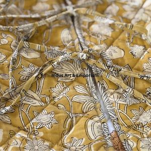 Chaqueta Acolchada de Algodón Vintage Hecha a Mano para Niños, Chaqueta Acolchada de Algodón Vintage Jaipuri de Manga Larga para Niños - Product Image 4