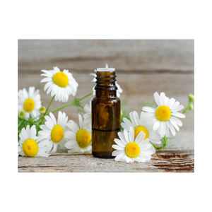 น้ำมันหอมระเหยจากดอกคาโมไมล์ธรรมชาติสำหรับ100% - Product Image 1