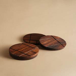 Recién llegado, Juego de 4 posavasos de madera de forma cuadrada con acabado de incrustaciones de latón, Juego de 4 posavasos de madera más vendidos - Product Image 3