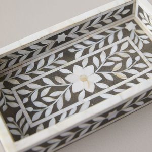 Plateau d'incrustation d'os de forme carrée avec motifs floraux Incrustation d'os Plateau de service Décor de table pour Noël - Product Image 4