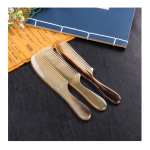 Peine de cuerno de búfalo hecho a mano de primera calidad fabricado en Vietnam proporcionado por el exportador que garantiza estándares auténticos para compradores de confianza - Product Image 6