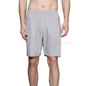 Pantalones cortos deportivos de rendimiento para hombres con forro antirozaduras y pantalones cortos de gimnasio de material ligero de secado rápido para hombres - Product Image 1