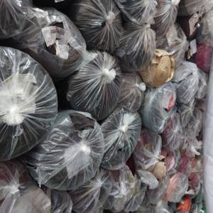 Tela de Poliéster y Elastano Velboa Brillante Jenny Stock, la Mejor Calidad para Vestidos de Mujer, Ropa y Textiles para el Hogar - Product Image 1