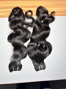Vente en gros d'extensions de cheveux humains brésiliens de couleur naturelle Remy 100% Style vague profonde lâche 30 pouces paquets en vrac de cheveux indiens bruts - Product Image 3