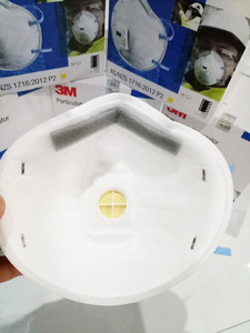 3M 8822 P2 Mascarilla desechable de protección de respirador que proporciona protección contra ambientes con vapores orgánicos y gases ácidos. - Product Image 3
