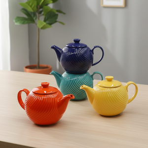 Théière en porcelaine durable de qualité supérieure 3459725-0.6, design nordique, 600 ml, compacte pour un usage quotidien - Product Image 1