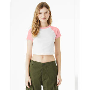 T-shirt décontracté Y2k extensible à manches courtes slim fit à blocs de couleur 3D Bella Batik pour femmes - Product Image 2