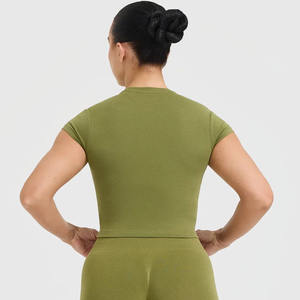 Camiseta de algodón 100% para mujer de talla grande verde oliva Casual ligero suave transpirable diseñador ajuste relajado para entrenamiento de gimnasio de verano - Product Image 6