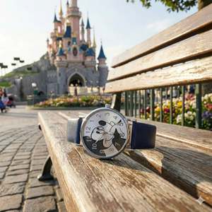 Montre Disney Mickey pour enfants avec LED lumineuse, étanche et résistante à l'eau, boîtier en alliage, bracelet en PVC/plastique, mouvement Miyota, Carto - Product Image 1