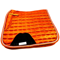 Sous-selle de luxe de haute qualité, design personnalisé, fournitures équestres, sous-selle d'équitation respirante pour dressage, mousse satinée