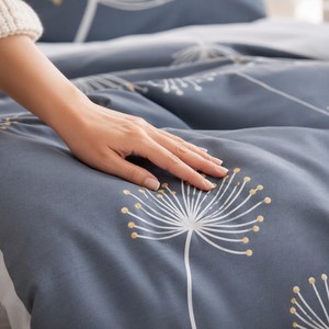 Ensemble de literie en coton Serene Dandelion, bleu ardoise et or, pour B&B, livraison directe UE, 3 pièces, stock Pologne - Product Image 4