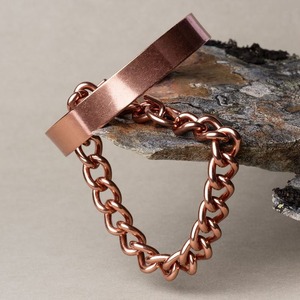 Bracelet minimaliste en cuivre avec thérapie magnétique pour soulager la douleur articulaire de l'arthrite manchette réglable à la main pour hommes femmes - Product Image 1