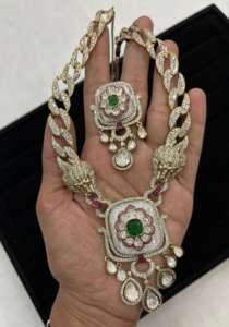 Collier et boucles d'oreilles tendance et très vendus, design Sabyasachi lion, style fusion MOP Kundan Ad, chaîne ornée d'Ad - Product Image 4