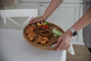 ถาดไม้กลมสลักลายคุณภาพสูง ดีไซน์คลาสสิก เป็นมิตรกับสิ่งแวดล้อม เหมาะสำหรับเสิร์ฟผลไม้อบแห้งในงานปาร์ตี้ - Product Image 4