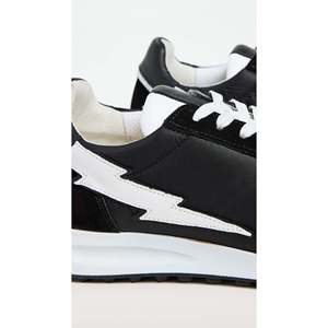 รองเท้าเดินสไตล์ผู้หญิง Moyo 1 Shabani - Product Image 2