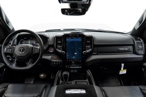 รถใหม่มาแรงปี 2024 RAM 1500 RHO 4x4 ตัวเต็มออฟชั่น ขายด่วน สภาพดีมาก เครื่องยนต์ดีเซลเทอร์โบ เกียร์ออโต้ เบาะหนัง หลังคาซันรูฟ - Product Image 4