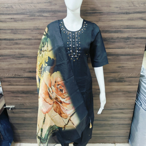 Vestidos Casuales - Colección de Cholis de Seda Romana, Traje Salwar con Dupatta - Product Image 1