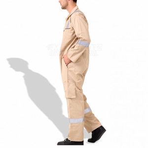 Vente en gros Combinaison de sécurité légère à fermeture éclair Nylon polyester respirant et imperméable fabriquée à bas prix - Product Image 4