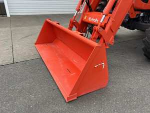 Tractor M7-152 DELUXE 2021 - Tractor Utilitario de Alta Potencia para Agricultura Profesional - Product Image 4