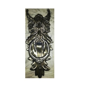 Poignée de porte en forme de statue d'homme en nickel gris métallisé, sonnette de porte - Product Image 1