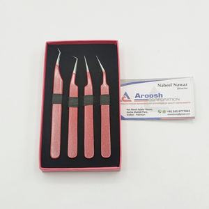 Juego de Pinzas para Extensión de Pestañas de Acero Inoxidable de Alta Calidad Profesional con Brillo Rojo, Agarre Perfecto, Punta Suave, Logotipo Personalizado - Product Image 2