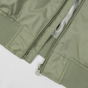 Chaqueta cortavientos ligera con estilo a la moda para hombre, informal para primavera y otoño con cierre de cremallera, decoración estampada de lona fina - Product Image 6