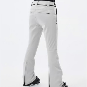 Pantalones de esquí para mujer OEM personalizados con capa térmica impermeable Shell Impresión de logotipo y fabricación de etiquetas privadas - Product Image 5