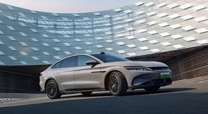 BYD Han 2025 DM-I 121กม. ยานพาหนะพลังงานไฟฟ้ารถยนต์ไฟฟ้าสองโหมดแบบพรีเมียมใหม่ - Product Image 5