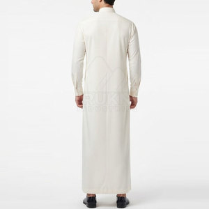 Thobe moderne décontracté de qualité supérieure pour hommes, vêtements islamiques, détails élégants, sensation de confort, look élégant, coton - Product Image 2