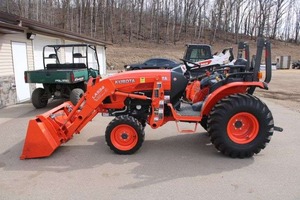 รถแทรกเตอร์ล้อขนาดกะทัดรัดของ Kubota B2650แบริ่งเกียร์ปั๊มเกียร์ของเครื่องยนต์ส่วนประกอบหลัก - Product Image 3