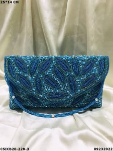 Pochette de soirée exclusive faite à la main de créateur ethnique avec strass pour dames - Product Image 4