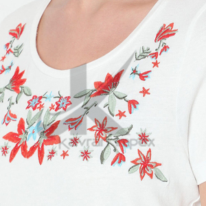 Camisetas bordadas personalizadas para mujer: calidad superior, bordado personalizado, perfecto para moda informal, marca corporativa - Product Image 6