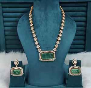 Conjunto de Collar de Moissanita de Primera Calidad con Piedras Polki y Dobles, Ideal para Fiestas, se Puede Usar con Ropa Étnica y Occidental - Product Image 3