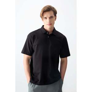Camiseta Básica de Algodón Negro Grueso y Suave con Cuello Polo y Corte Oversize para Hombre Air Jones, Ideal para Uso Casual - Product Image 1