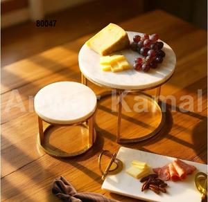 Mini Accent Gold Marble <b>Stand</b> - Product Image 1