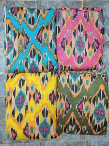 Tissu de coton imprimé personnalisé de bonne qualité pour la confection de vêtements-Robe d'occasion spéciale de mariage disponible en vrac - Product Image 6