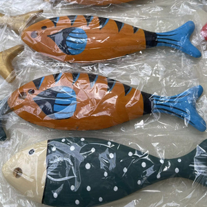 Poissons en bois faits à la main du Vietnam, écologiques, en matériaux naturels, commande en gros, exportation - Product Image 1